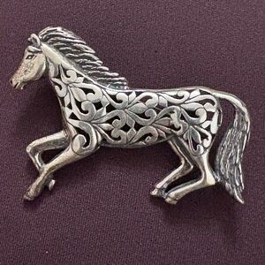 VTG Silver Filigree Scroll Pattern Galloping Horse Pin/ Brooch w/ Orginal Box